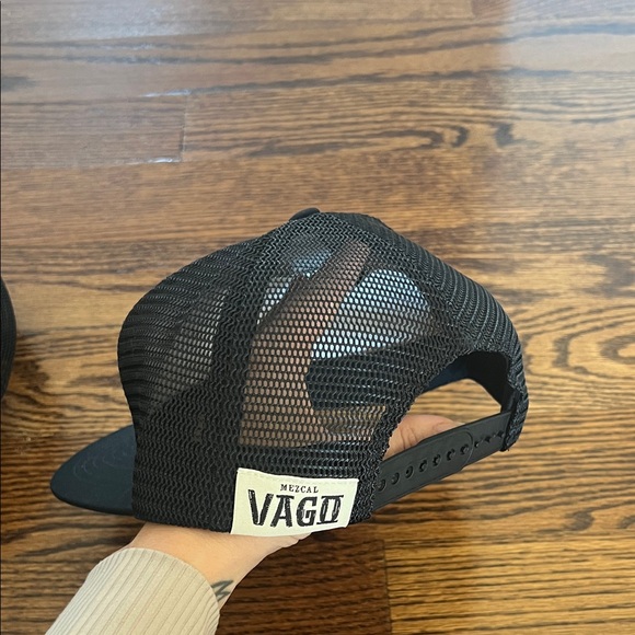 Snap Back hats - Picture 3 of 3